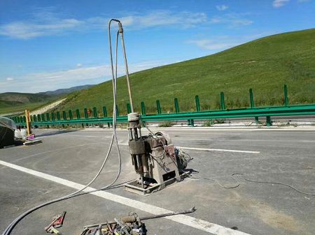 锦山镇公路地基基础注浆加固